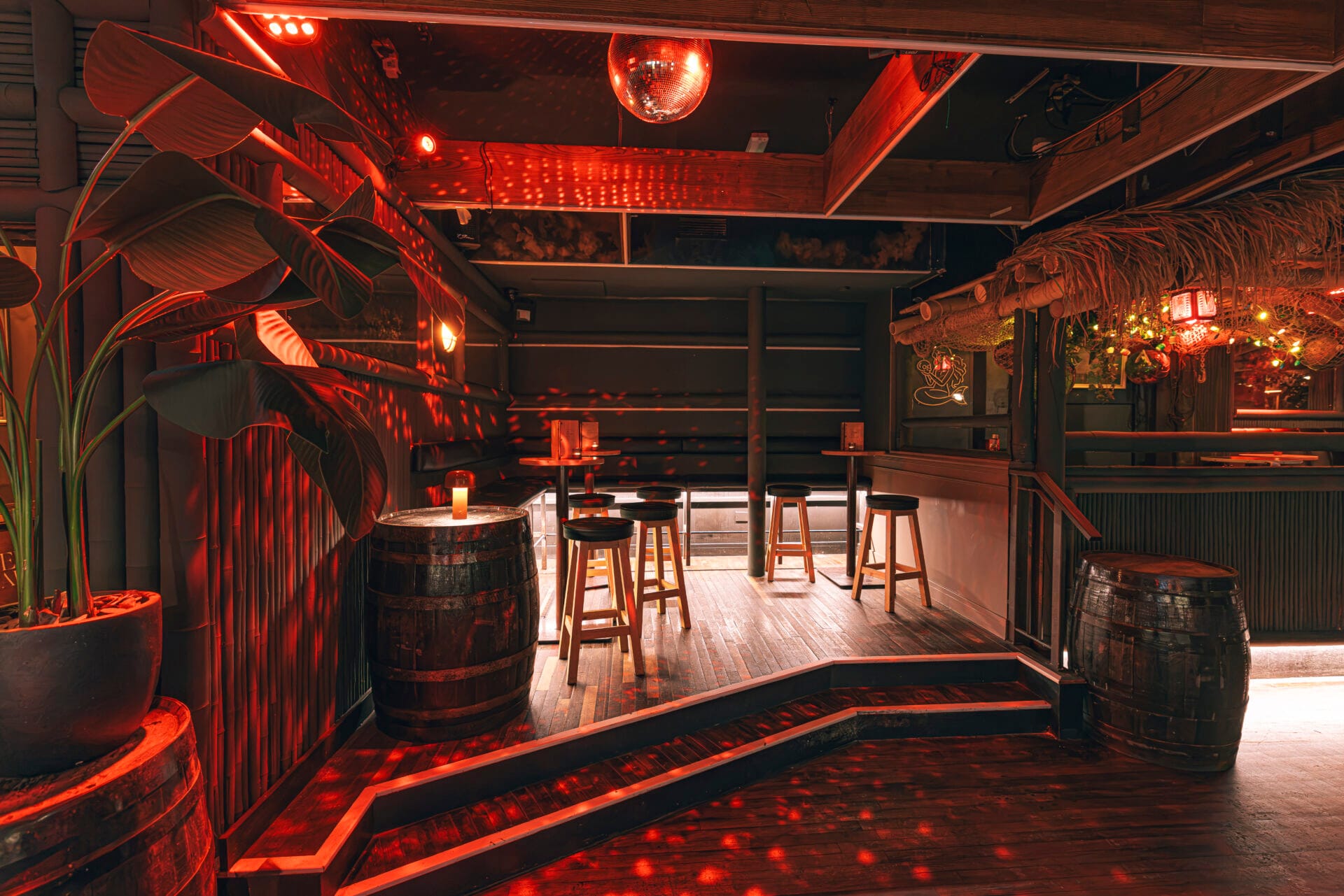 Blackscarletclubs B-0032