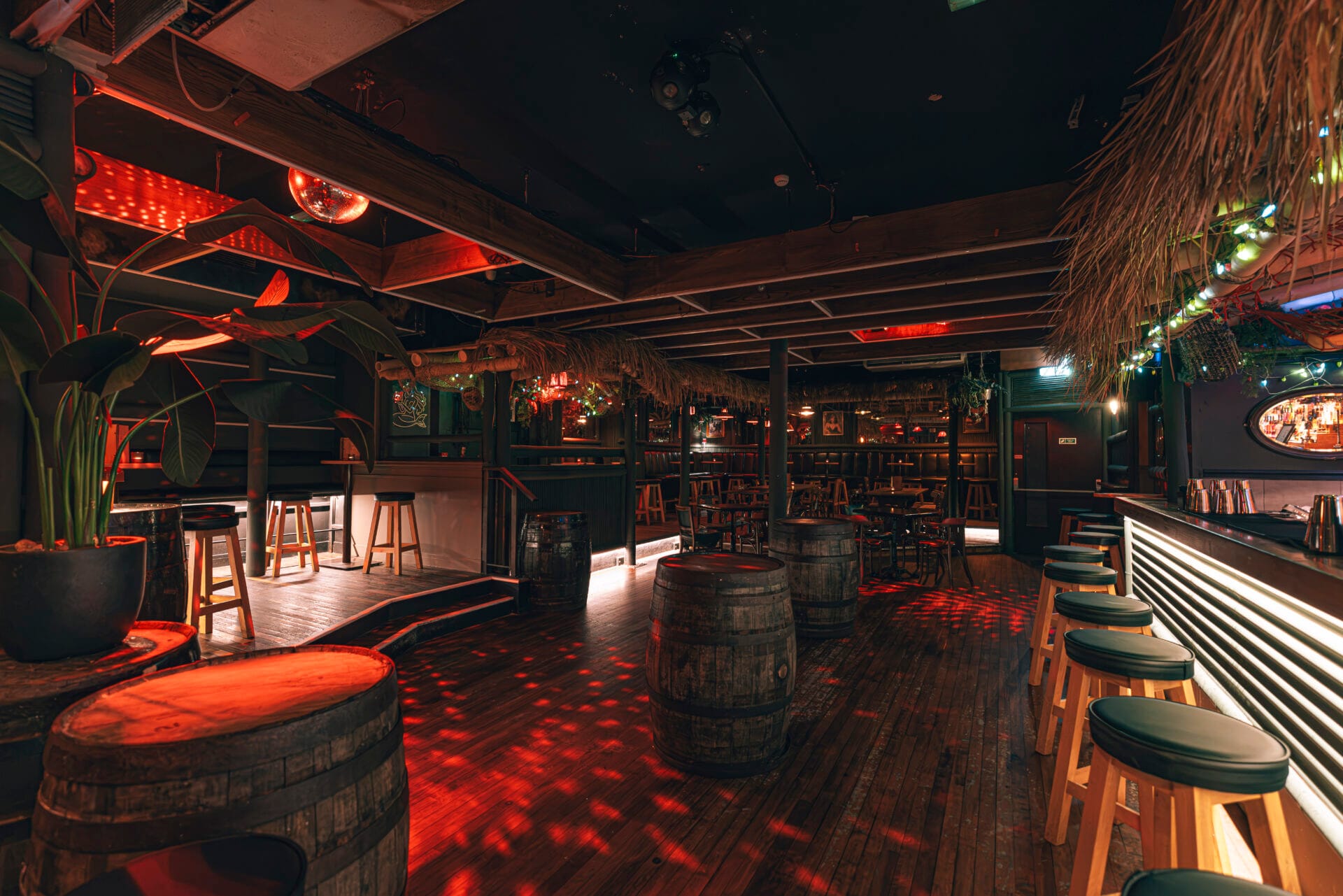 Blackscarletclubs B-0045